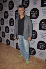 Arjun Khanna on Day 3 at Lakme Fashion Week 2013 in Grand Hyatt, Mumbai on 24th March 2013 (189).JPG